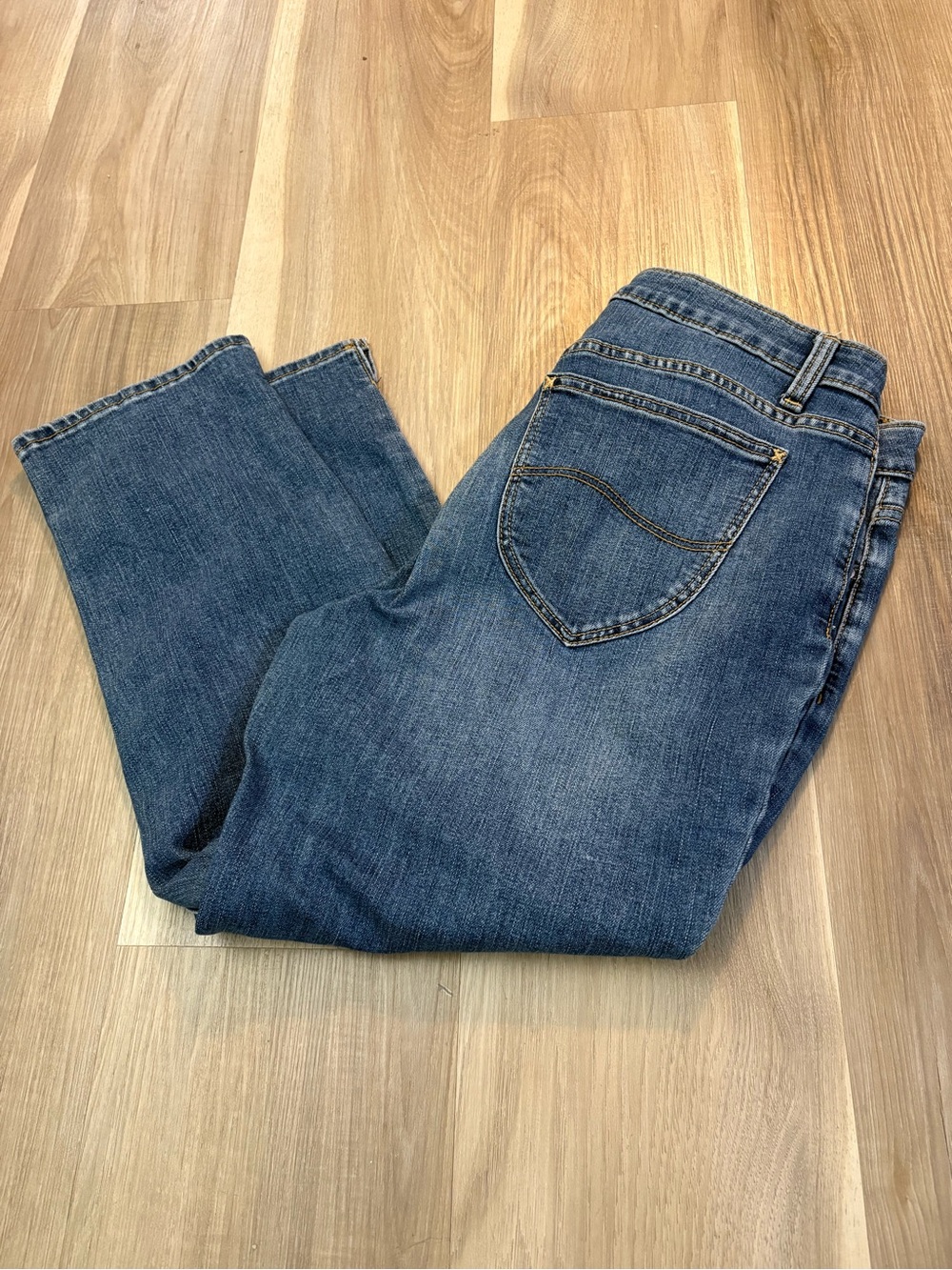 Lee Riders Midrise Capri - Size 10